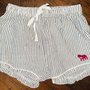 Bella il Fiore Grey White ruffle Seersucker Pajama Shorts MS State Bulldogs